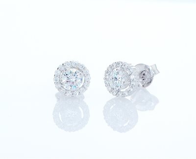 עגילי זהב לבן צמודים משובצים זרקונים